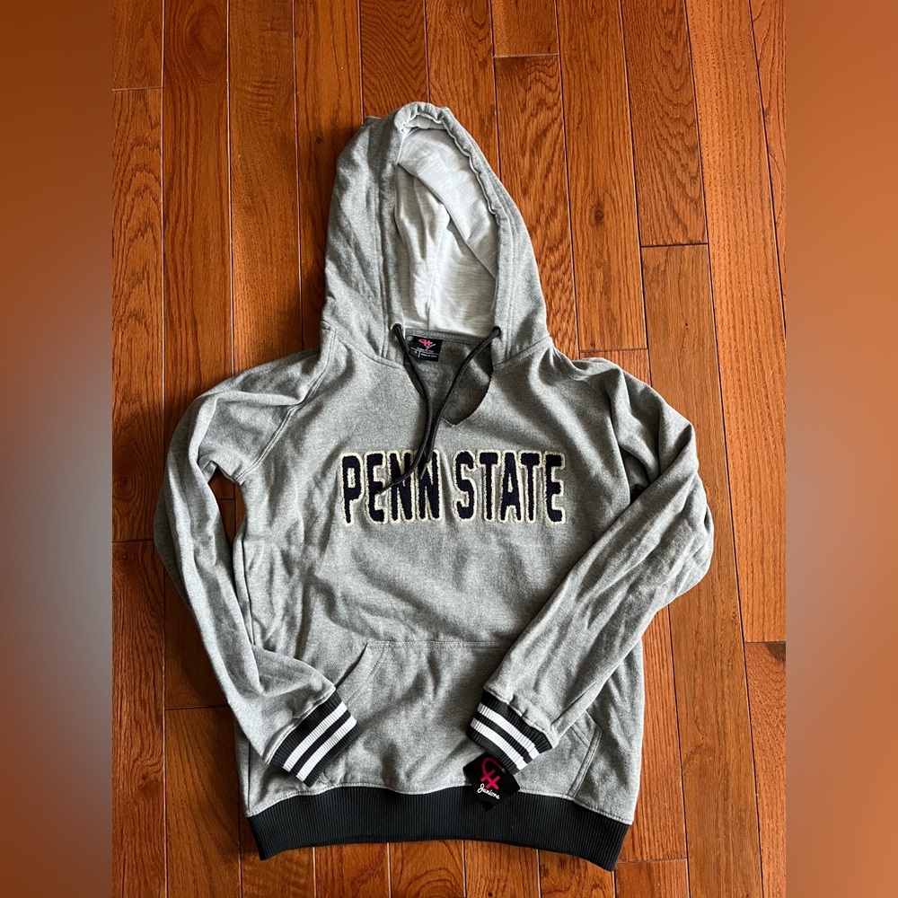 NWT. Penn state women’s sweatshirt.